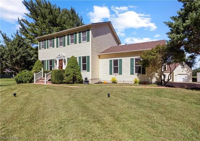 Photo 3 of Single family home for sale at 11203 Darrow Rd, Vermilion, OH 44089 | MLS# 5246460 | Listing updated on 2026-10-04