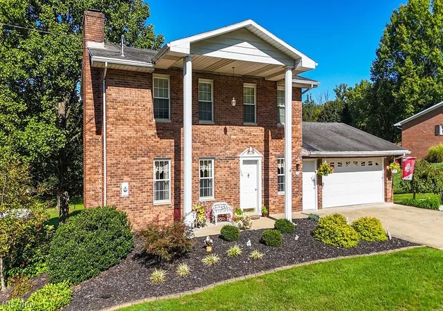 Photo 3 of Single family home for sale at 124 Brandy Dr, Marietta, OH 45750 | MLS# 5246670 | Listing updated on 2026-09-23