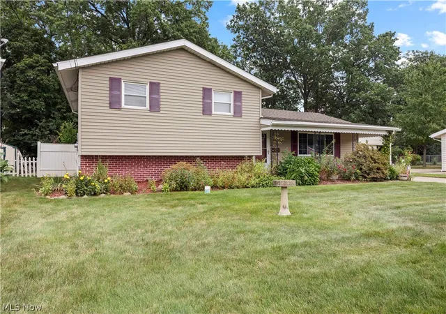 Photo 2 of Single family home for sale at 4105 Denison Ave, Lorain, OH 44055 | MLS# 5245902 | Listing updated on 2026-10-05