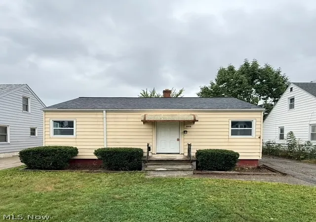Single family home for sale at 14208 Clifford Ave, Cleveland, OH 44135 | MLS# 5246750