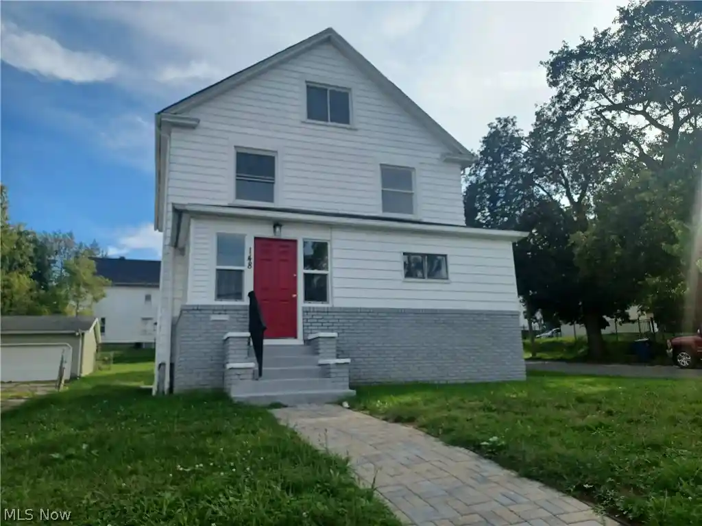 Photo 1 of Single family home for sale at 148 Elm St, Struthers, OH 44471 | MLS# 5246470 | Listing updated on 2026-10-19