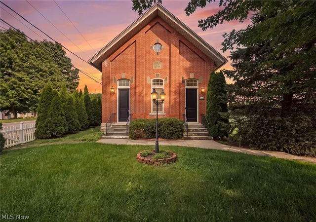 Photo 1 of Single family home for sale at 42764 Russia Rd, Elyria, OH 44035 | MLS# 5245974 | Listing updated on 2026-10-01