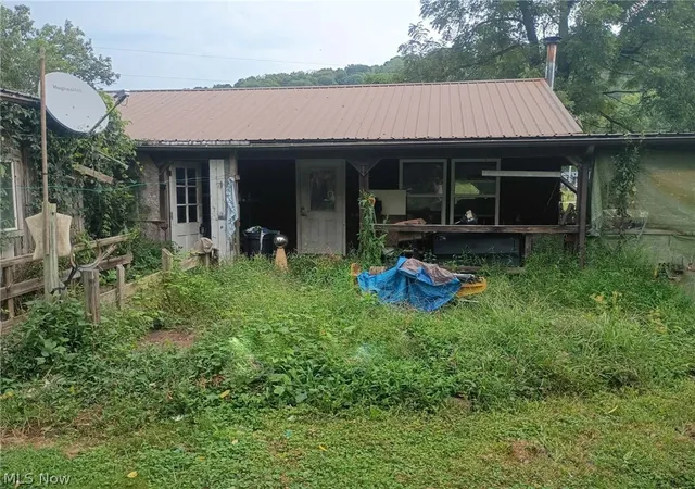 Photo 1 of Single family home for sale at 816 Luke Chute Rd, Waterford, OH 45786 | MLS# 5246958 | Listing updated on 2026-09-25