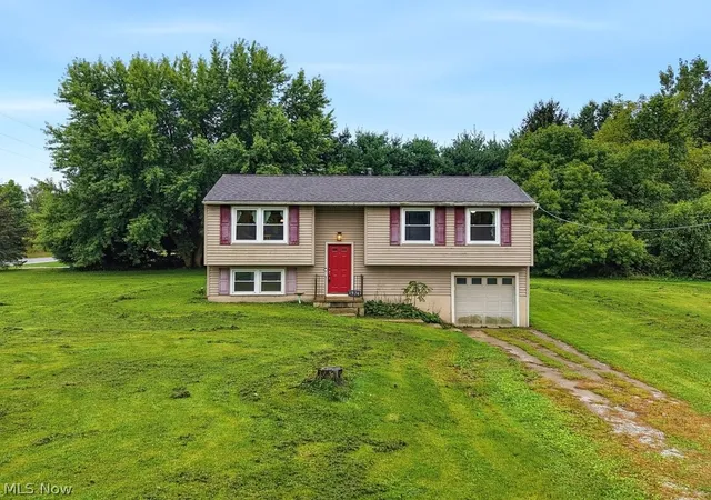 Photo 1 of Sale Pending at 2974 Bronco Dr, New Franklin, OH 44216 | MLS# 5245921 | Listing updated on 2026-10-02