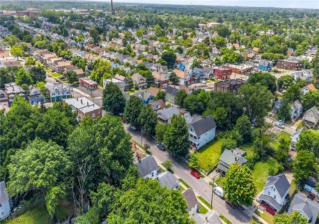 Photo 4 of Sale Pending at 3261 W 88th Street, Cleveland, OH 44102 | MLS# 5247001 | Listing updated on 2026-10-09