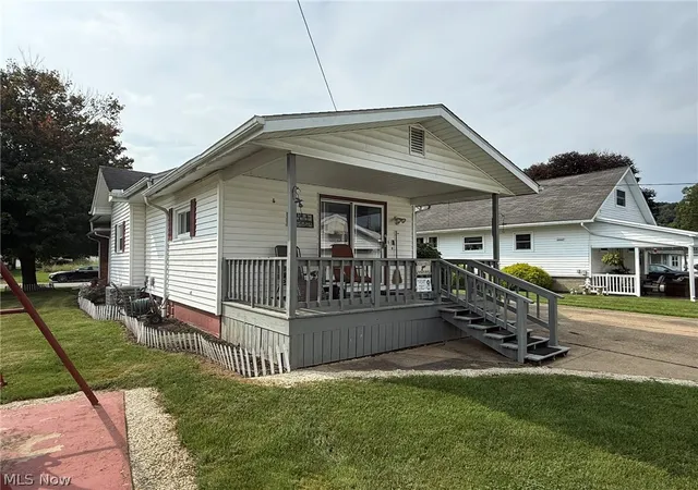 Photo 2 of Single family home for sale at 14095 Washington Ave Sw, Newcomerstown, OH 43832 | MLS# 5246858 | Listing updated on 2026-10-02