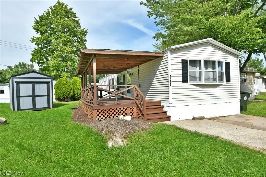 Photo 1 of Single family home for sale at 100 A Dr, Warren, OH 44484 | MLS# 5245661 | Listing updated on 2026-10-20