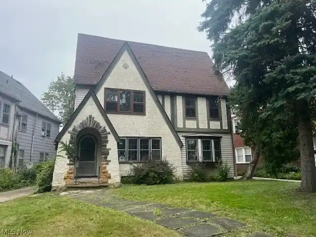 Photo 1 of Sale Pending at 18331 Newell Rd, Beachwood, OH 44122 | MLS# 5247116 | Listing updated on 2026-10-22