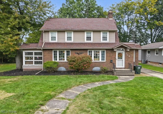 Photo 1 of Single family home for sale at 719 Vincent Blvd, Alliance, OH 44601 | MLS# 5247068 | Listing updated on 2026-10-28