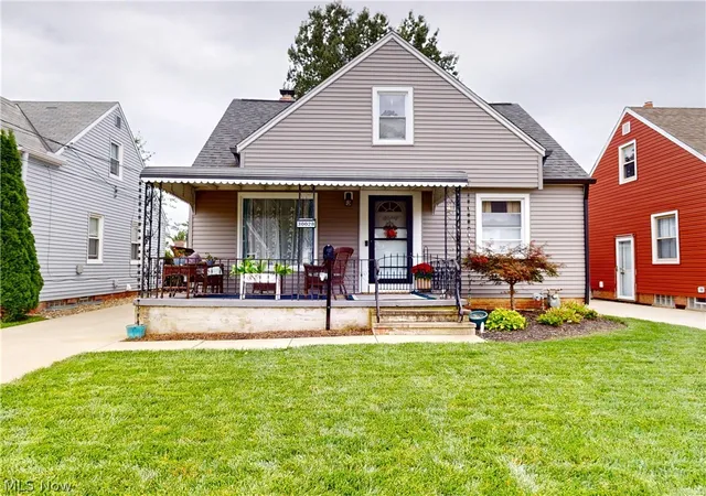 Single family home for sale at 30028 Elgin Rd, Wickliffe, OH 44092 | MLS# 5247027