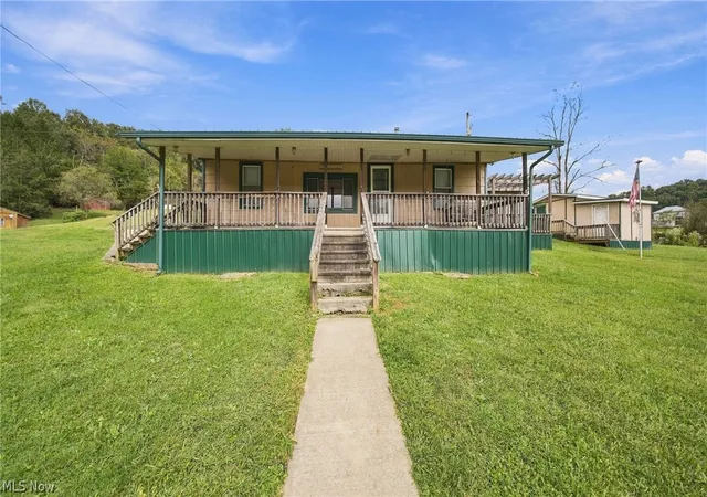 Photo 1 of Single family home for sale at 6592 Pullman Rd, Pennsboro, WV 26415 | MLS# 5246510 | Listing updated on 2026-09-23