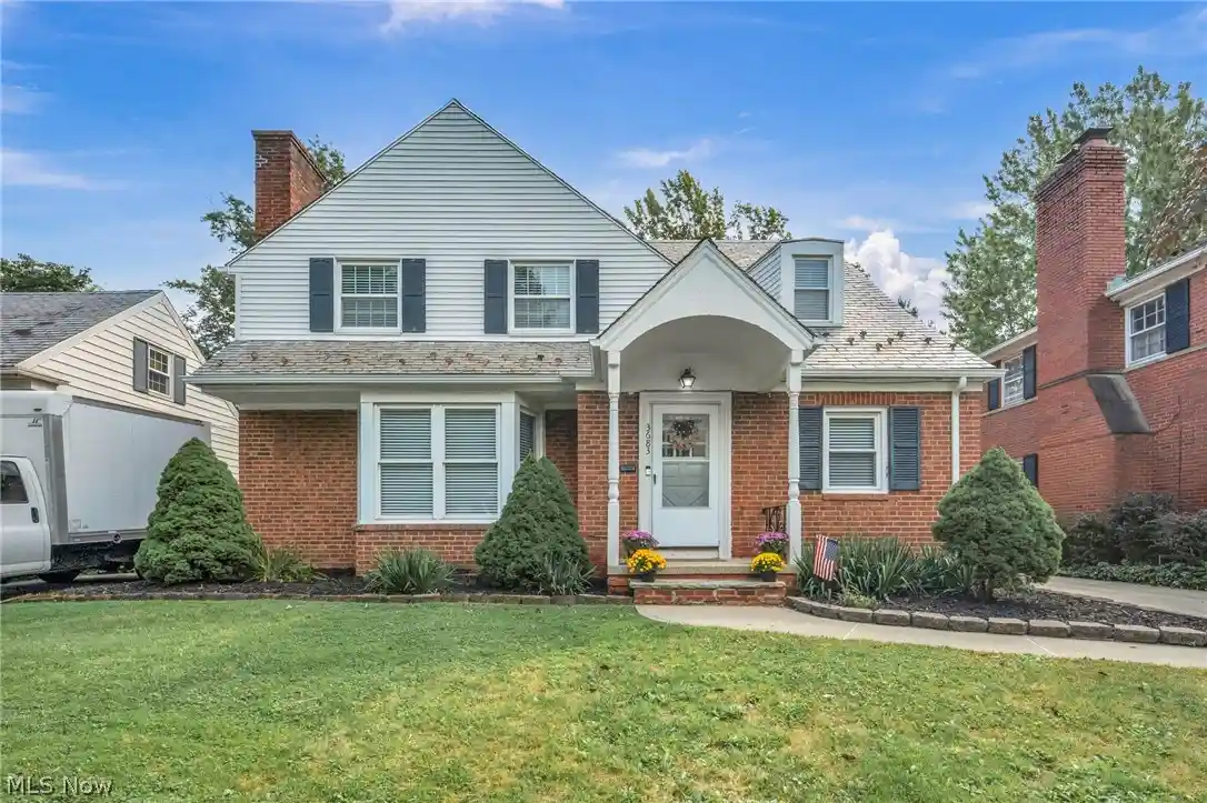 Single family home for sale at 3683 Stoer Rd, Shaker Heights, OH 44122 | MLS# 5243278