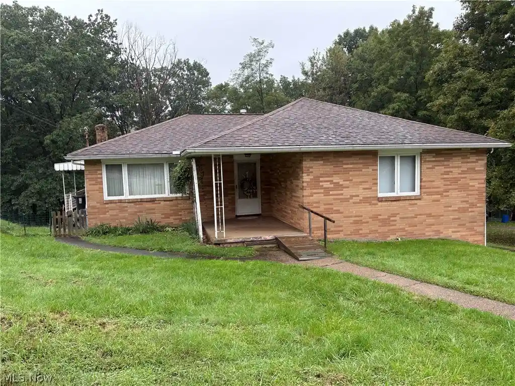 Photo 1 of Single family home for sale at 157 Ardmore Ave, Weirton, WV 26062 | MLS# 5247268 | Listing updated on 2026-10-19