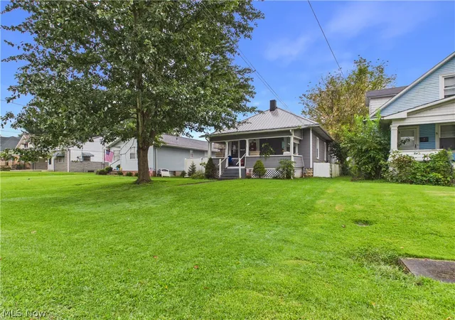 Photo 1 of Single family home for sale at 904 W Virginia Ave, Parkersburg, WV 26104 | MLS# 5246174 | Listing updated on 2026-09-23