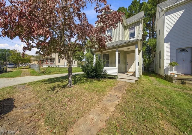 Photo 1 of Single family home for sale at 1011 Tefft St, Parkersburg, WV 26101 | MLS# 5246896 | Listing updated on 2026-10-11