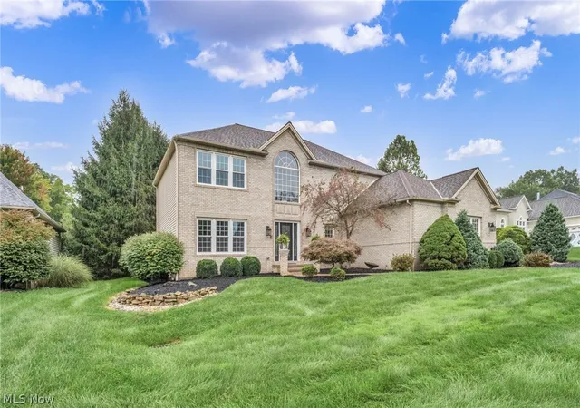 Photo 2 of Single family home for sale at 1413 Ashford Glen Ln, Northfield, OH 44067 | MLS# 5246618 | Listing updated on 2026-10-09
