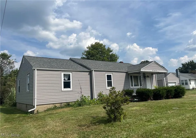 Photo 2 of Sale Pending at 441 Main St, Dover, OH 44682 | MLS# 5232757 | Listing updated on 2026-09-25