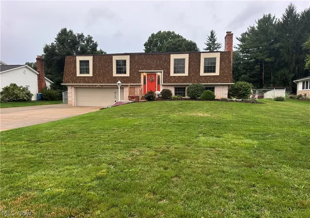 Photo 2 of Single family home for sale at 1619 Reed St, Canal Fulton, OH 44614 | MLS# 5247339 | Listing updated on 2026-09-28