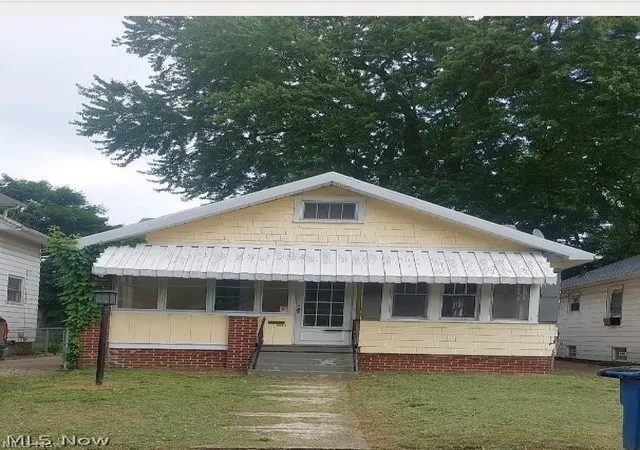 Photo 1 of Single family home for sale at 3842 Watson Ave, Toledo, OH 43612 | MLS# 5247356 | Listing updated on 2026-10-08
