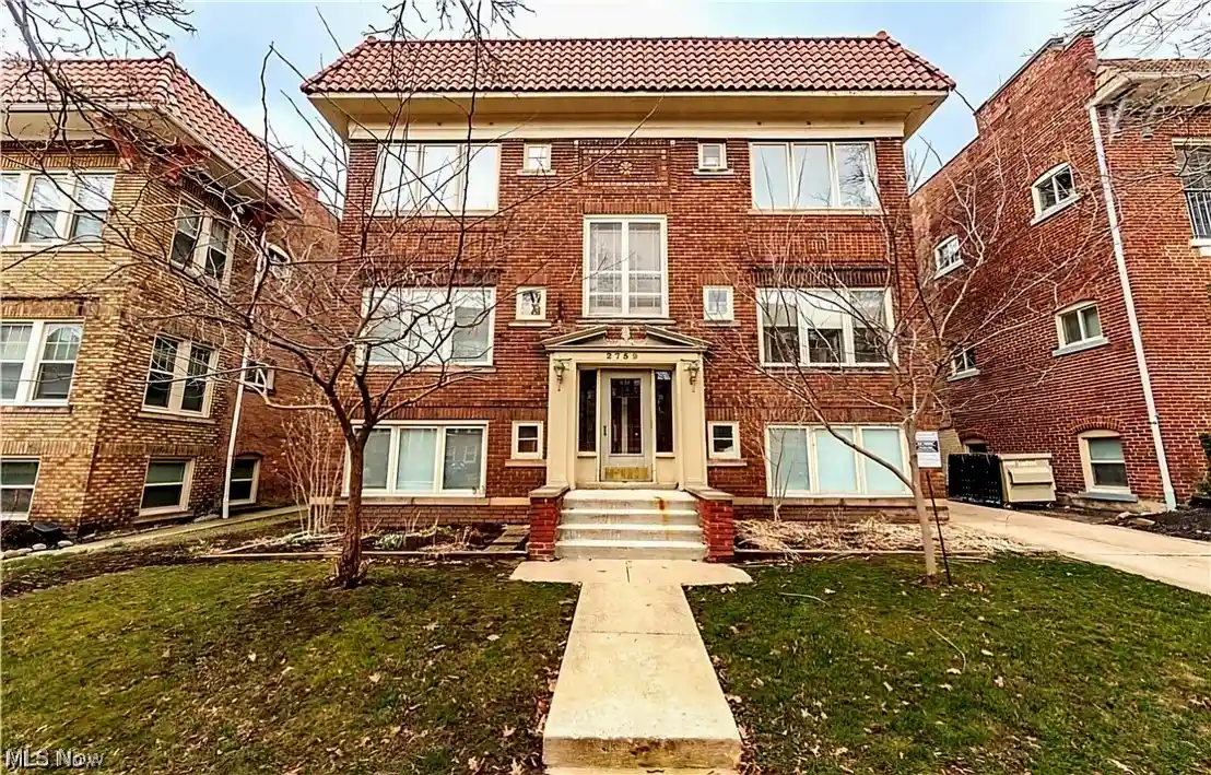Listing Photo 1 - Condo for sale in 2759 Hampshire Rd located at 2759 Hampshire Rd, Cleveland Heights, OH 44106 - Unit 2759 Hampshire Rd