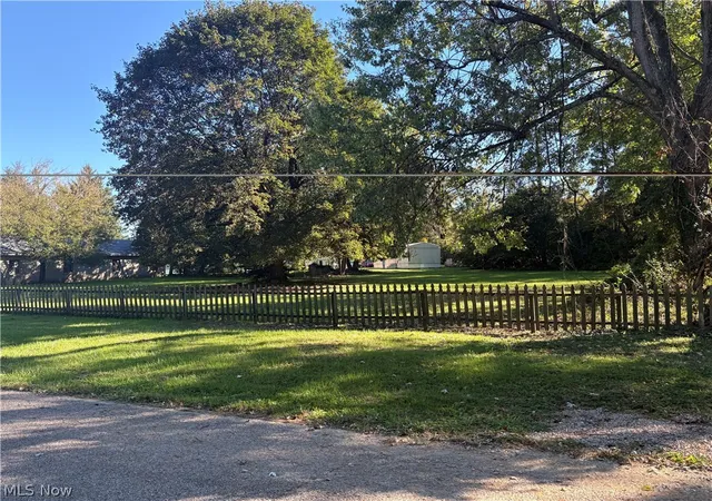Photo 3 of Single family home for sale at 931 Merrick Ave, Zanesville, OH 43701 | MLS# 5246765 | Listing updated on 2026-10-09