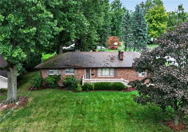 Photo 1 of Single family home for sale at 620 Forest Ridge Dr, Youngstown, OH 44512 | MLS# 5243976 | Listing updated on 2026-09-23
