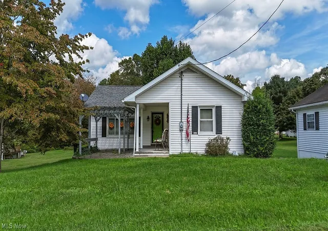 Photo 2 of Sale Pending at 565 Dana Rd, Newport, OH 45768 | MLS# 5247390 | Listing updated on 2026-09-28