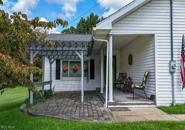 Photo 3 of Sale Pending at 565 Dana Rd, Newport, OH 45768 | MLS# 5247390 | Listing updated on 2026-09-28