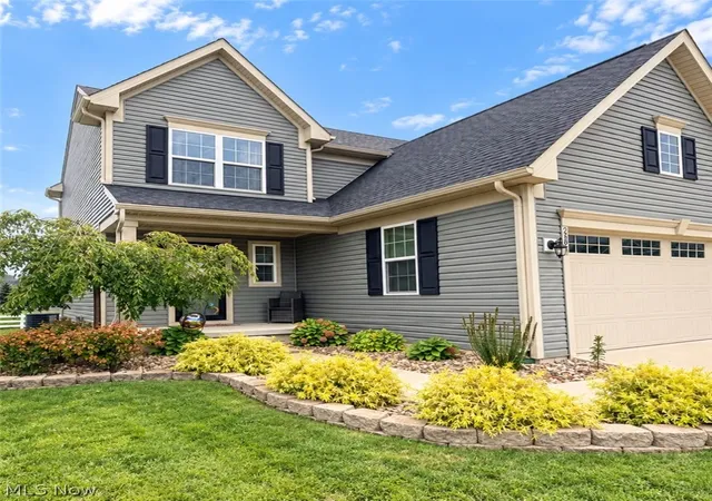 Photo 1 of Single family home for sale at 2091 Farroni Dr, Willoughby, OH 44094 | MLS# 5247400 | Listing updated on 2026-09-23