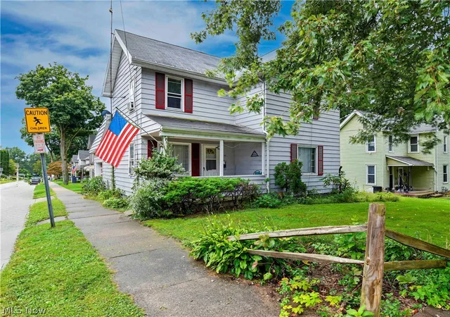 Photo 1 of Single family home for sale at 593 E Perry St, Salem, OH 44460 | MLS# 5247032 | Listing updated on 2026-10-05