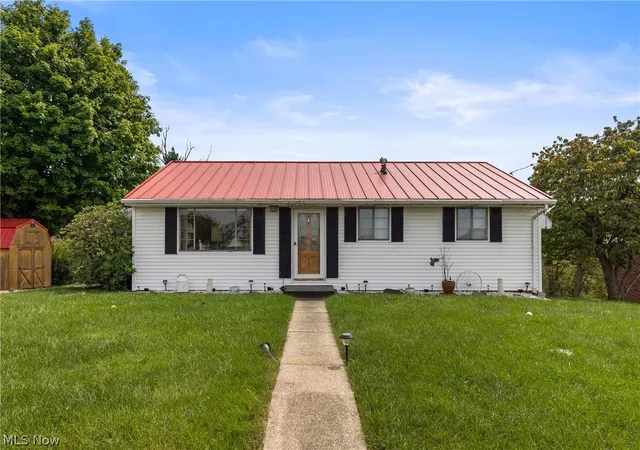 Photo 1 of Single family home for sale at 311 Hillcrest Dr, Wellsburg, WV 26070 | MLS# 5247456 | Listing updated on 2026-10-01
