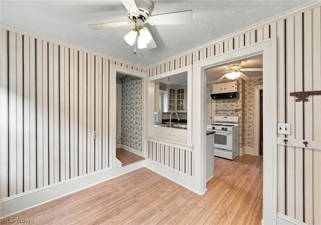 Photo 2 of Single family home for sale at 91 Woodworth Ave, Painesville, OH 44077 | MLS# 5247388 | Listing updated on 2026-09-23
