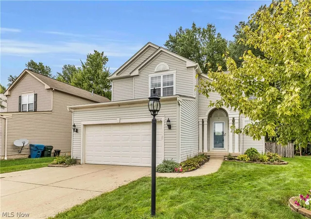 Photo 2 of Single family home for sale at 9812 Seton Dr, Olmsted Twp, OH 44138 | MLS# 5239388 | Listing updated on 2026-09-30