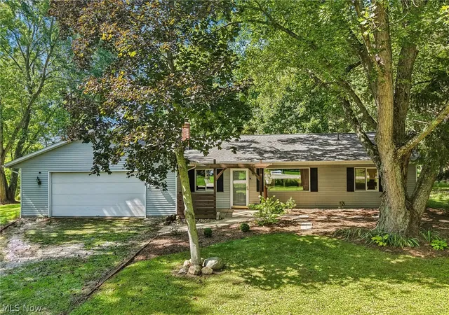 Photo 1 of Single family home for sale at 2790 Marks Rd, Valley City, OH 44280 | MLS# 5247327 | Listing updated on 2026-10-08