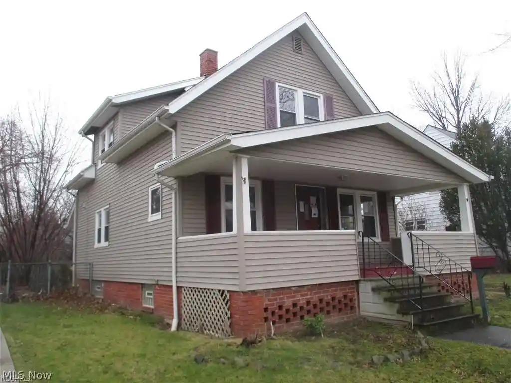Single family home for sale at 821 E 236th Street, Euclid, OH 44123 | MLS# 5247532