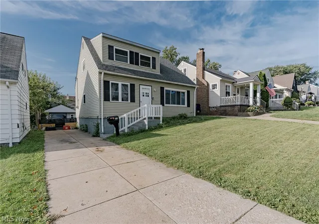 Photo 1 of Sale Pending at 7611 Newport Ave, Cleveland, OH 44129 | MLS# 5245369 | Listing updated on 2026-10-27
