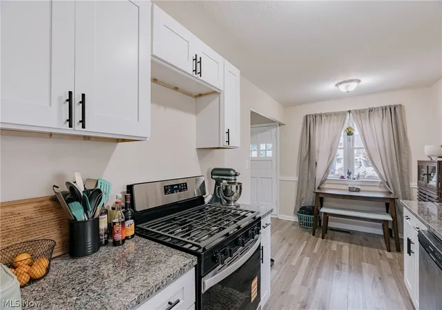 Photo 4 of Sale Pending at 7611 Newport Ave, Cleveland, OH 44129 | MLS# 5245369 | Listing updated on 2026-10-27