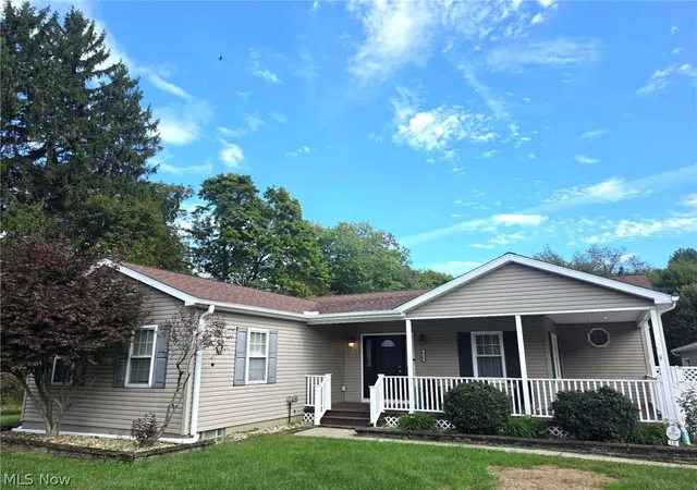 Photo 1 of Single family home for sale at 430 S Amboy Rd, Conneaut, OH 44030 | MLS# 5247453 | Listing updated on 2026-09-29