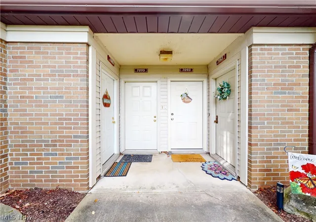 Photo 3 of Condo for sale at 7095 Village Dr, Concord Township, OH 44060 | MLS# 5247421 | Listing updated on 2026-09-25