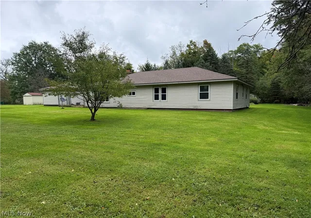 Photo 2 of Sale Pending at 9969 Edwards Ln, Chagrin Falls, OH 44023 | MLS# 5247104 | Listing updated on 2026-09-29
