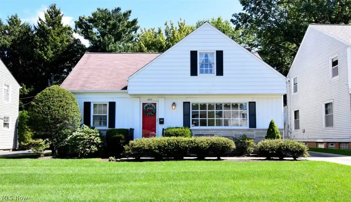 Photo 1 of Single family home for sale at 1663 Oakmount Rd, Cleveland, OH 44121 | MLS# 5244512 | Listing updated on 2026-10-21