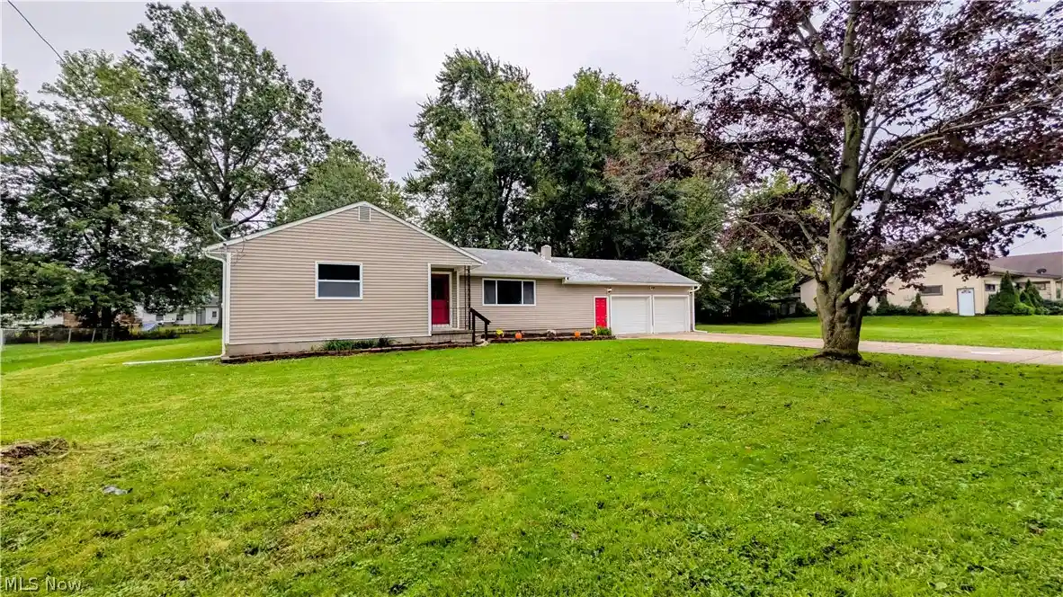 Photo 1 of Sale Pending at 1710 Lyndon Ave, Ashtabula, OH 44004 | MLS# 5247069 | Listing updated on 2026-10-14