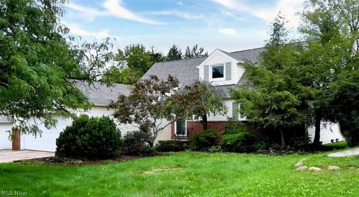 Photo 1 of Single family home for sale at 4949 Emmet Rd, Cleveland, OH 44124 | MLS# 5244516 | Listing updated on 2026-10-25