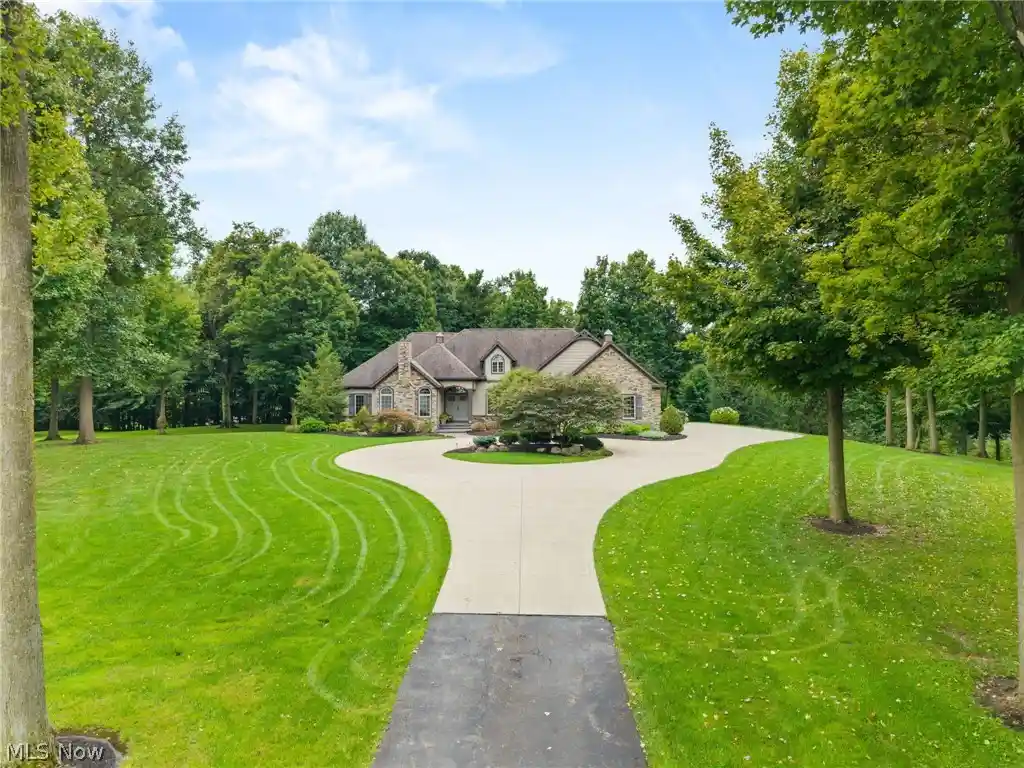 Photo 1 of Single family home for sale at 14512 Orrville St Nw, North Lawrence, OH 44666 | MLS# 5245795 | Listing updated on 2026-10-27