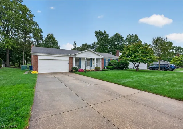 Photo 1 of Single family home for sale at 467 Green Meadow Dr, Tallmadge, OH 44278 | MLS# 5247310 | Listing updated on 2026-09-29