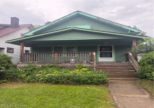 Photo 1 of Single family home for sale at 1723 Hillview Rd, Cleveland, OH 44112 | MLS# 5247570 | Listing updated on 2026-09-24