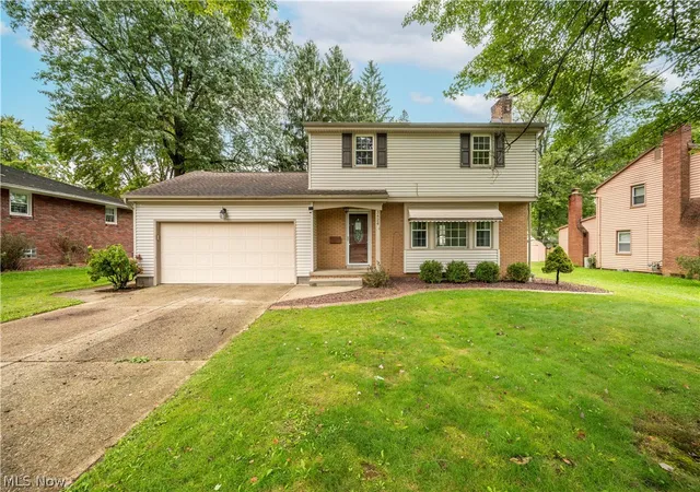 Photo 1 of Single family home for sale at 3424 Tall Oaks Ln, Youngstown, OH 44511 | MLS# 5247117 | Listing updated on 2026-10-08