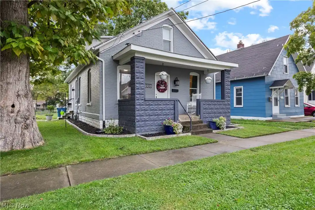 Single family home for sale at 1533 Clinton St, Sandusky, OH 44870 | MLS# 5246488