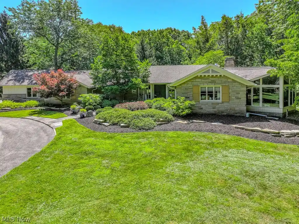 Photo 1 of Single family home for sale at 4774 Sherwin Rd, Willoughby, OH 44094 | MLS# 5231323 | Listing updated on 2026-10-20