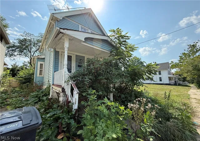 Photo 1 of Sale Pending at 7908 Vineyard Ave, Cleveland, OH 44105 | MLS# 5247231 | Listing updated on 2026-10-28